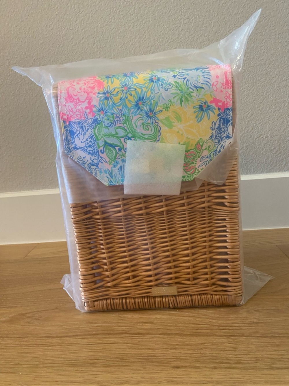 Lilly Pulitzer Wicker Wine Basket New- NWT in original packaging - never opened